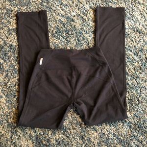 Zella straight leg yoga pants size small